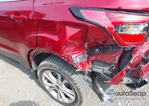 2017 Ford Escape Se from USA, damaged, VIN 1FMCU9G92HUE32440